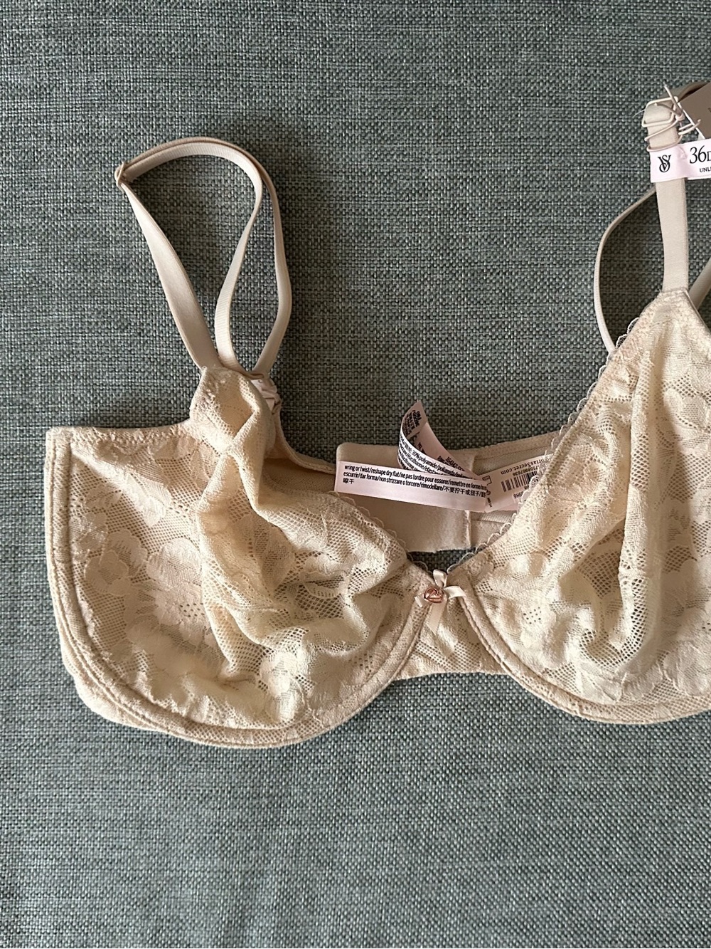 Victoria's Secret Lace Underwire Bra in Beige